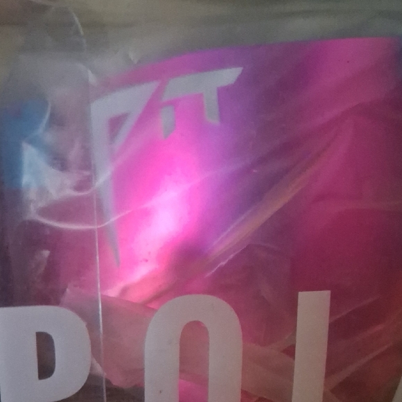 Polarized Sunglasses with Pink Lenses - Picture 4 of 5